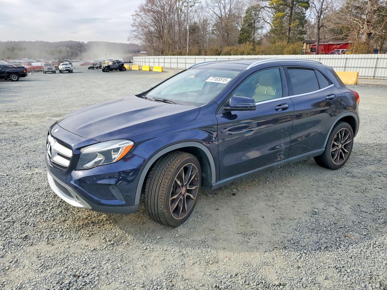 2017 Mercedes-Benz Gla-class VIN WDCTG4EB0HJ350402 photo 1