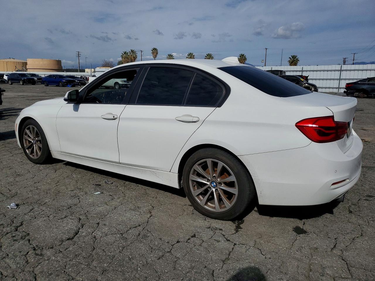 2017 BMW 3 series VIN WBA8E1G32HNU15570 photo 2