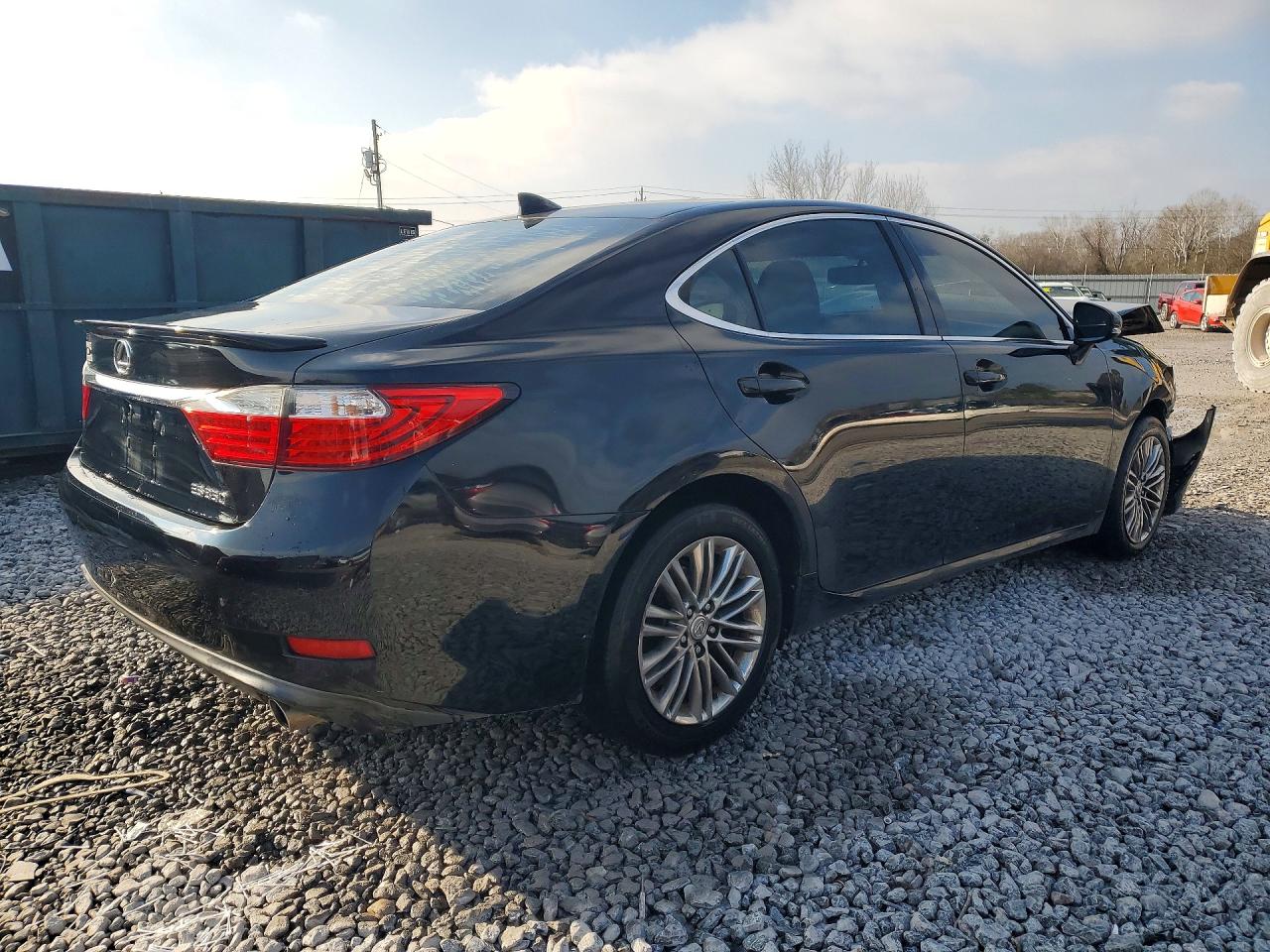 2015 Lexus ES350 VIN JTHBK1GG5F2172712 photo 3