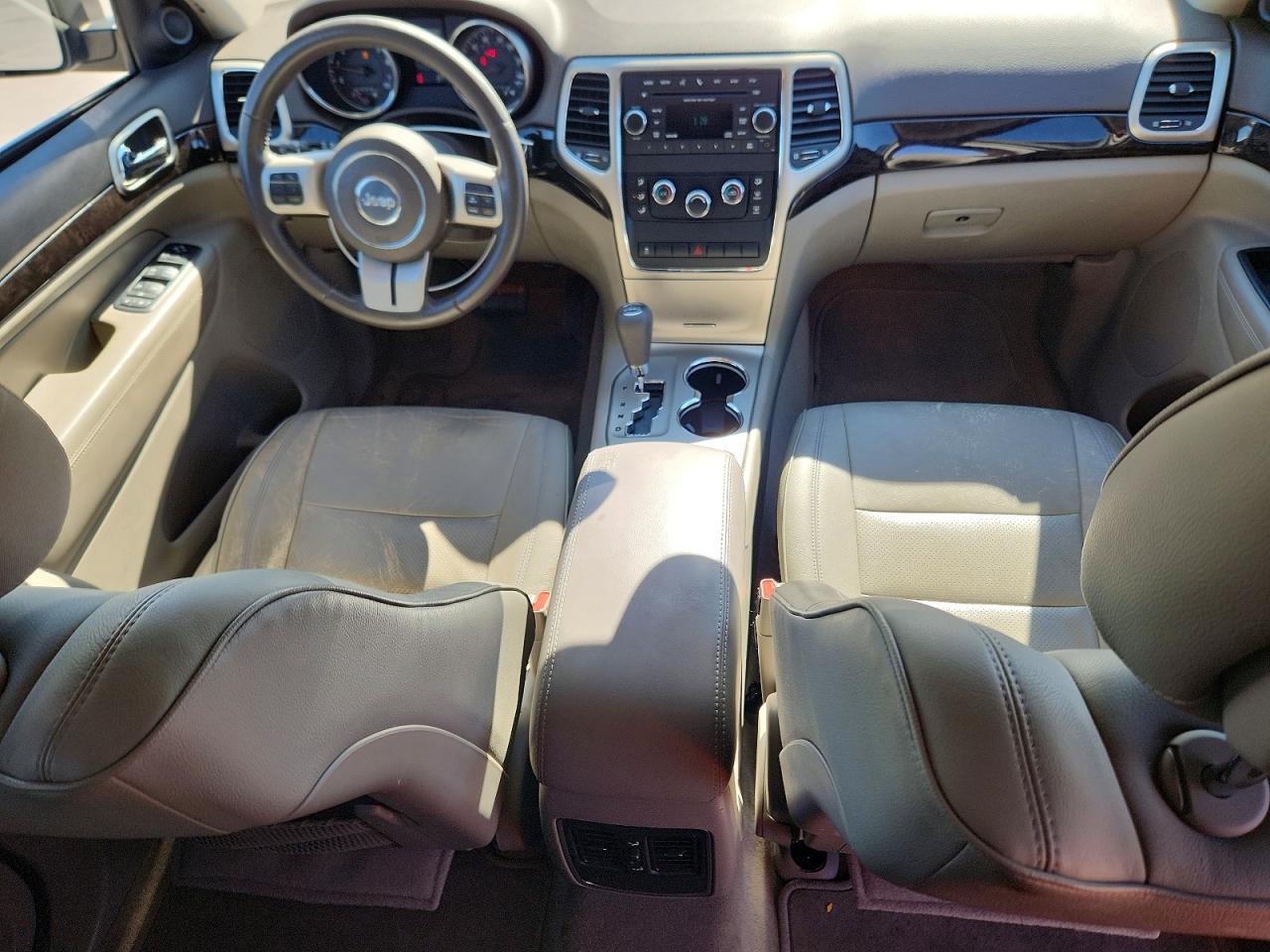 2013 Jeep Grand cher VIN 1C4RJFAG9DC582557 photo 8