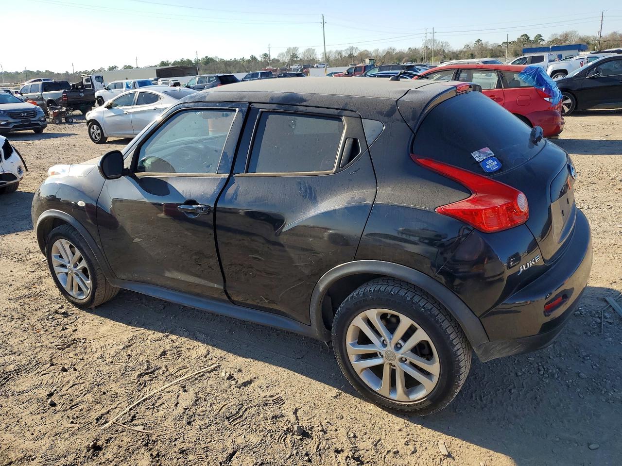 2014 NISS Juke VIN JN8AF5MR9ET358426 photo 2