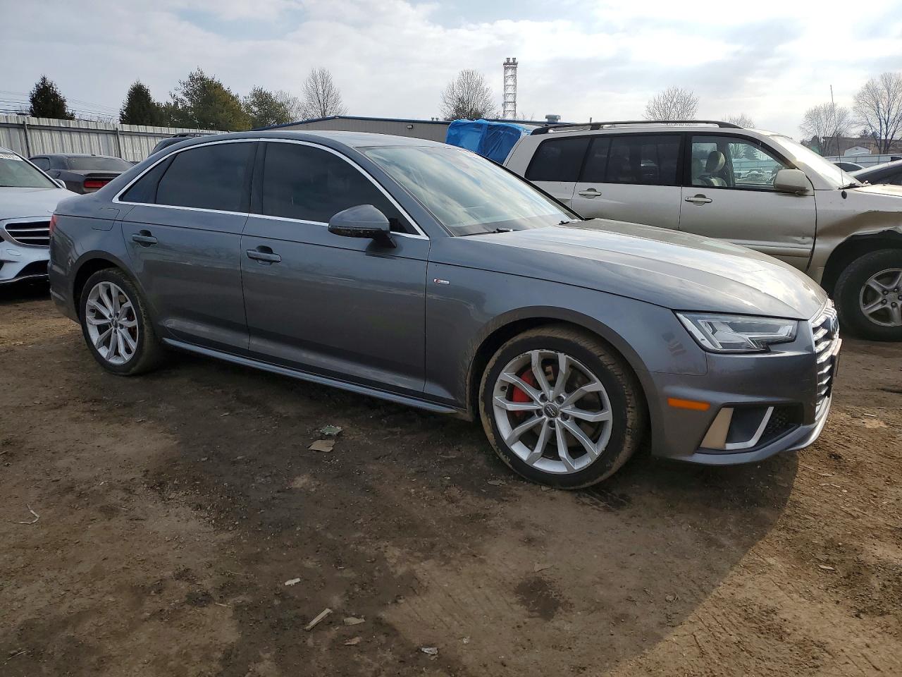 2019 Audi A4 VIN WAUENAF48KN001827 photo 4
