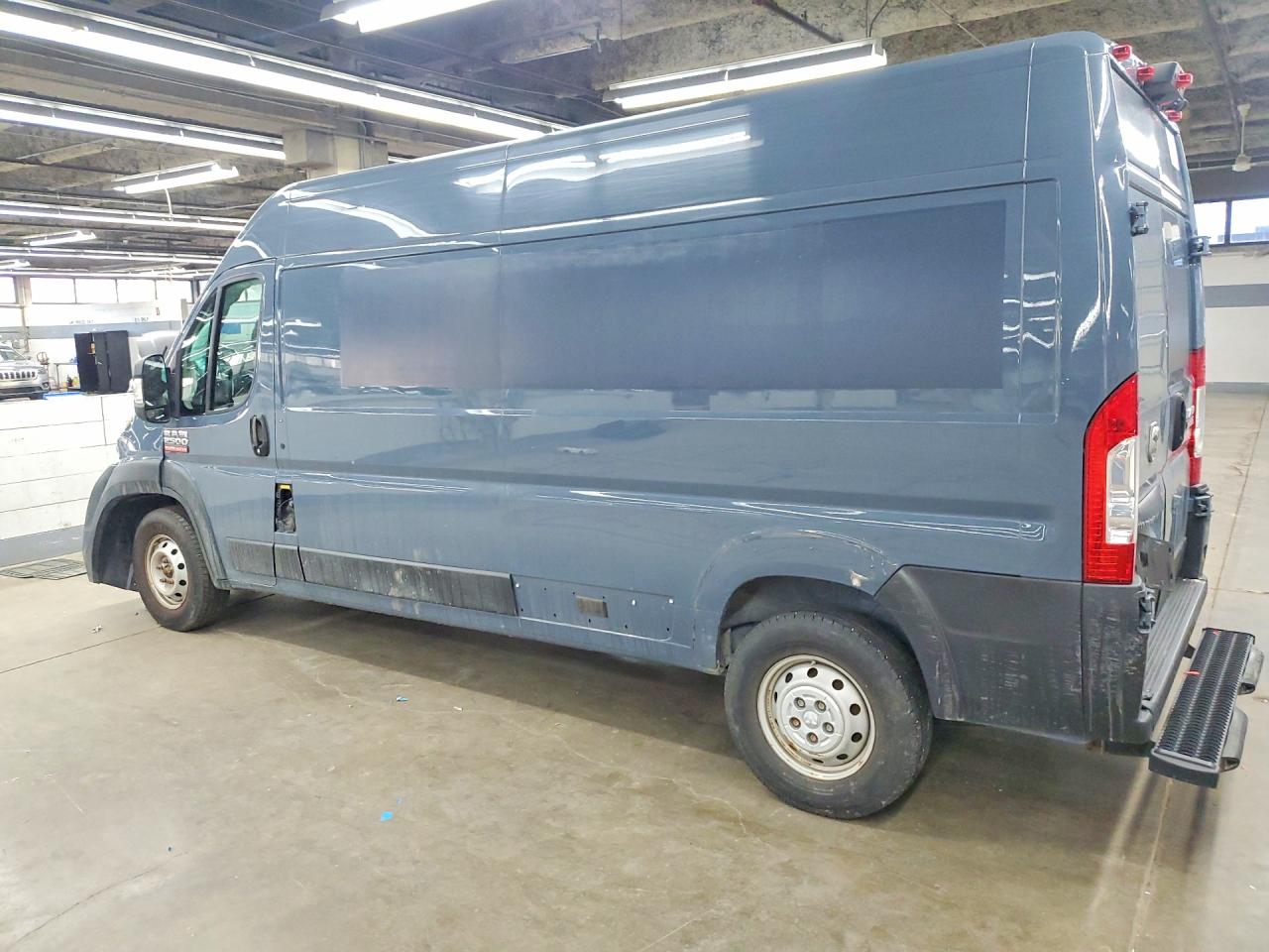 2019 Ram Promaster VIN 3C6TRVDG2KE503294 photo 2