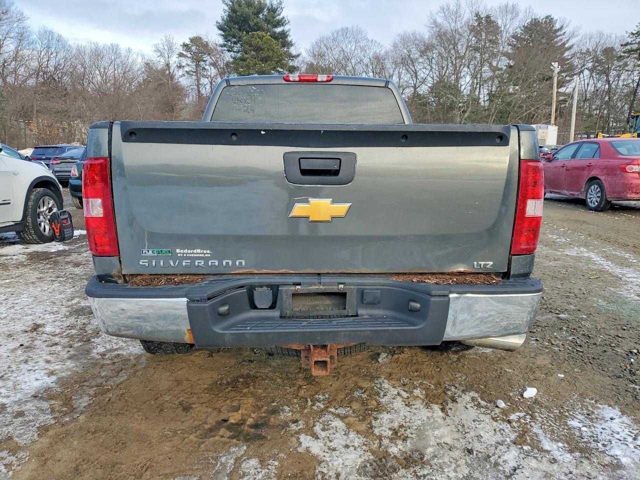 2011 Chevrolet All models VIN 1GCRKTE3XBZ142408 photo 6