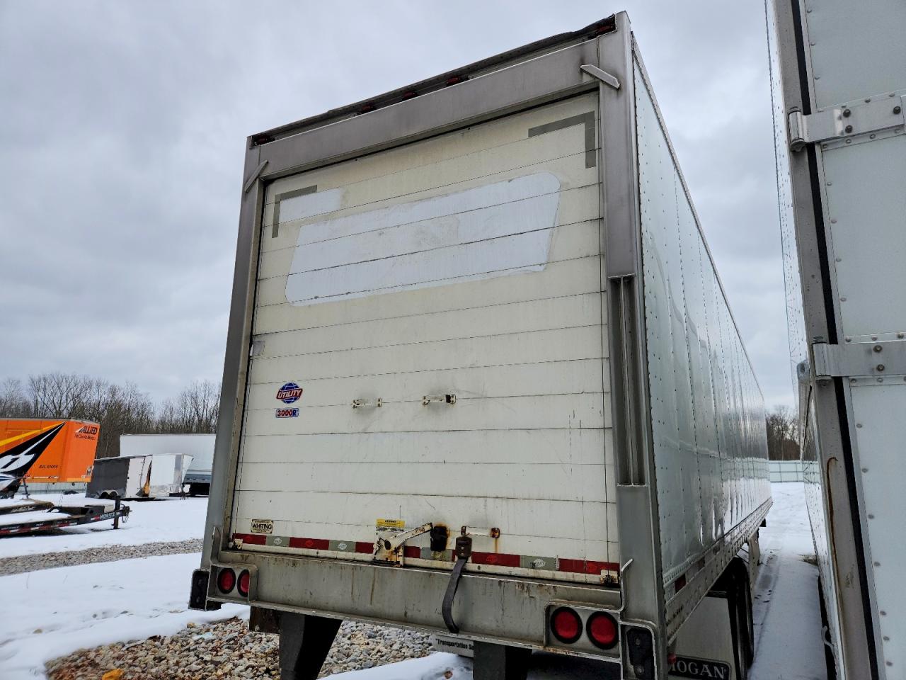 2015 UTIL All models VIN 1UYVS2534FM342326 photo 4