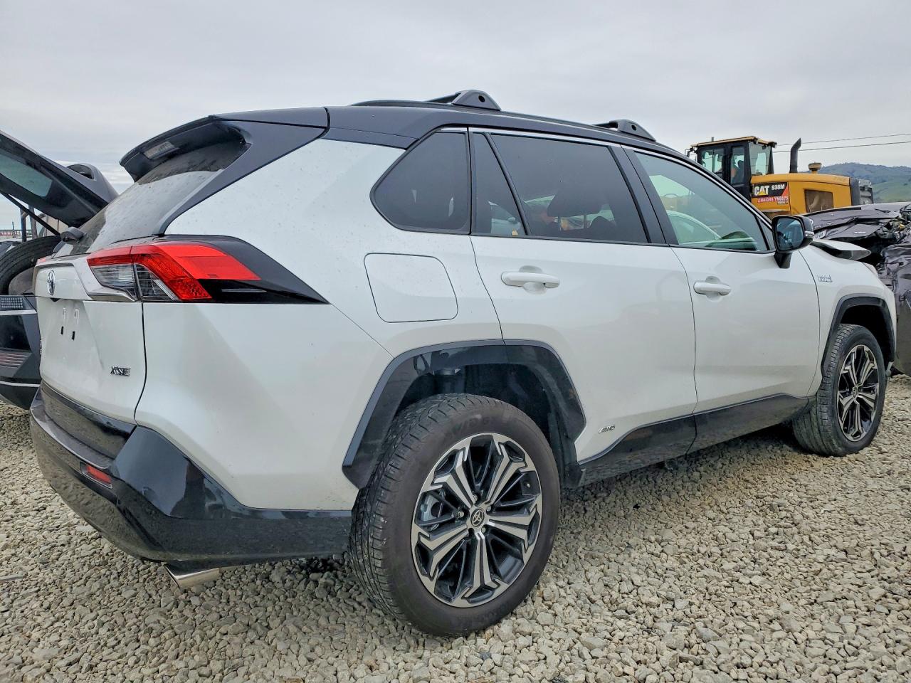 2024 TOYOTA Rav4 VIN JTMEB3FV6RD195757 photo 3