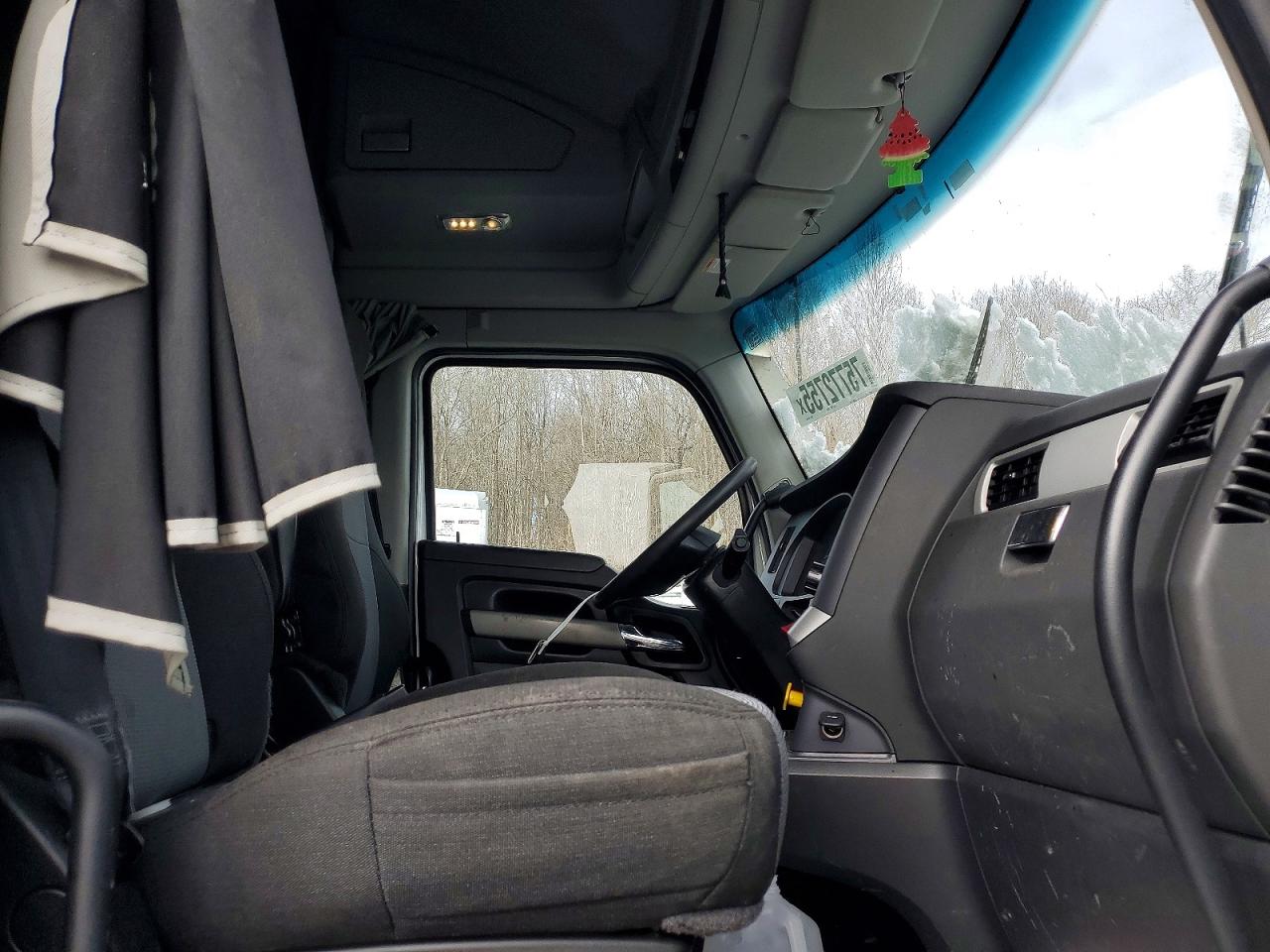 2023 KENWORTH All models VIN 1XKYDP9X4PJ246123 photo 5