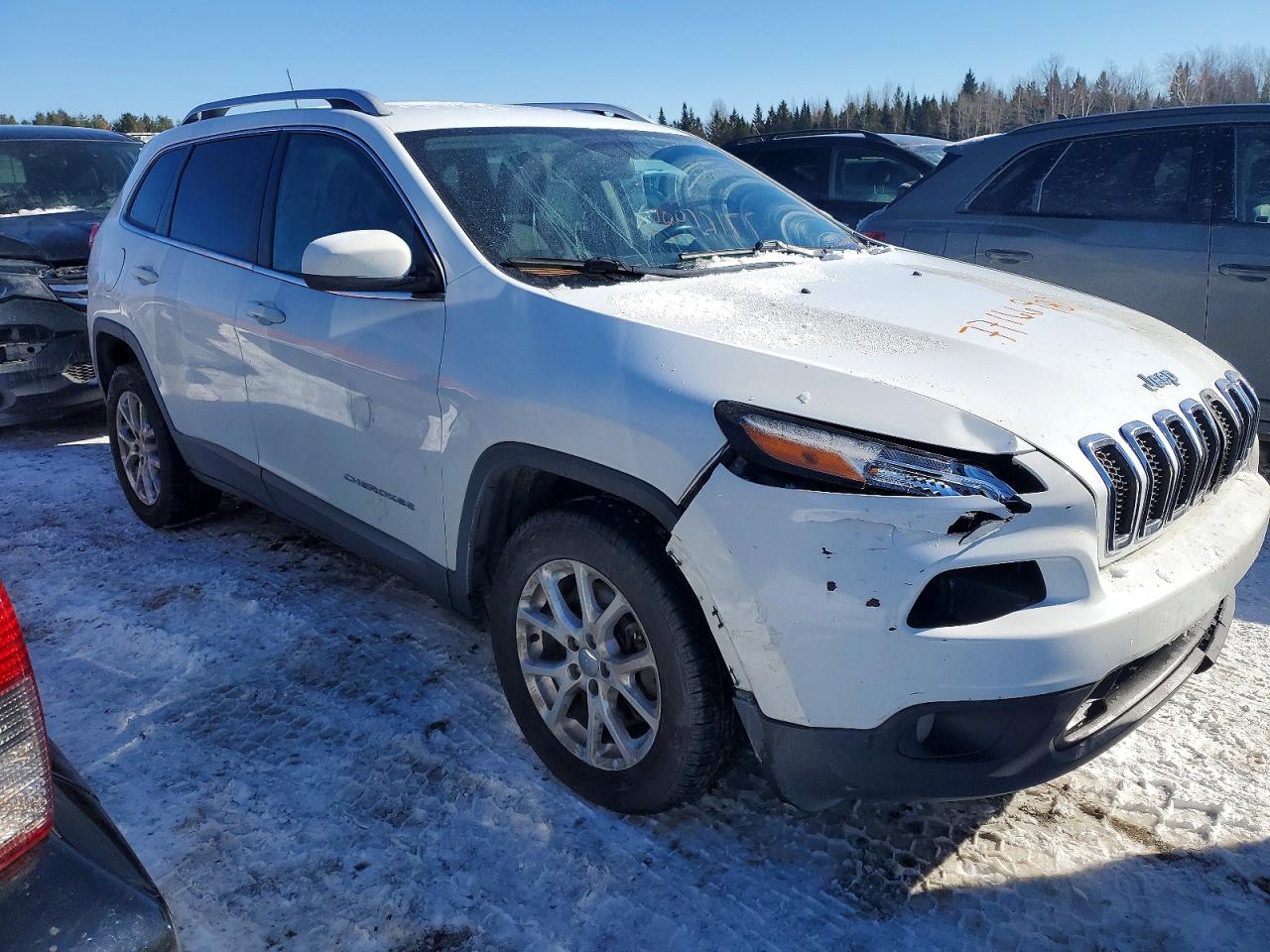 2016 Jeep Grand cher VIN 1C4PJLCSXGW176751 photo 4