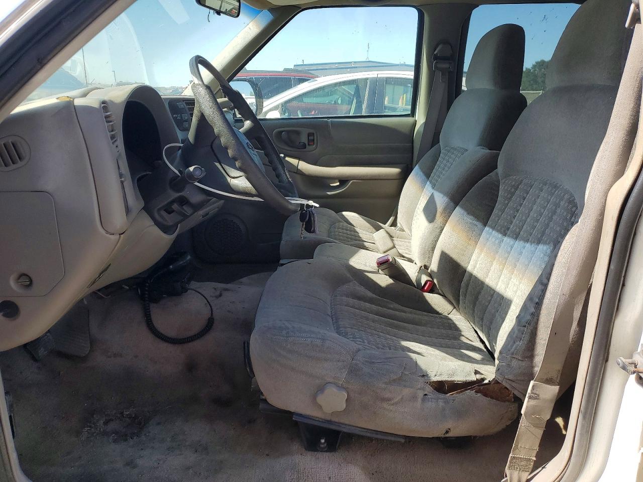 2000 CHEV Blazer VIN 1GNDT13W1Y2117866 photo 7