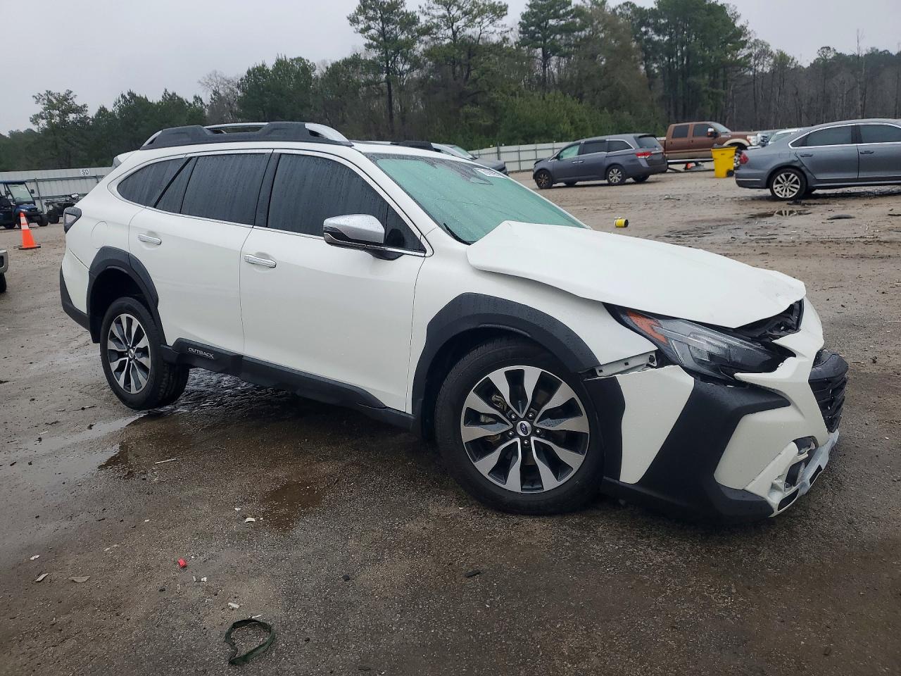 2023 Subaru Outback VIN 4S4BTGPD9P3223109 photo 4