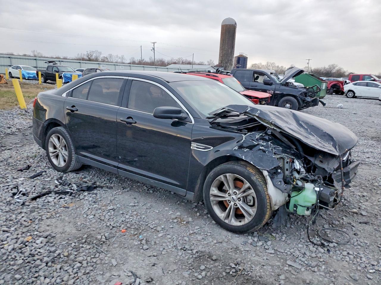 2017 Ford Taurus VIN 1FAHP2D80HG108671 photo 4