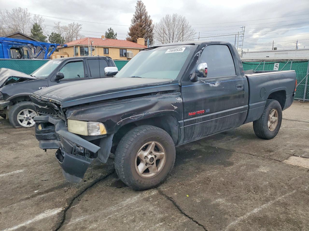 1996 DODGE All models VIN 1B7HC16Y3TS646977 photo 1