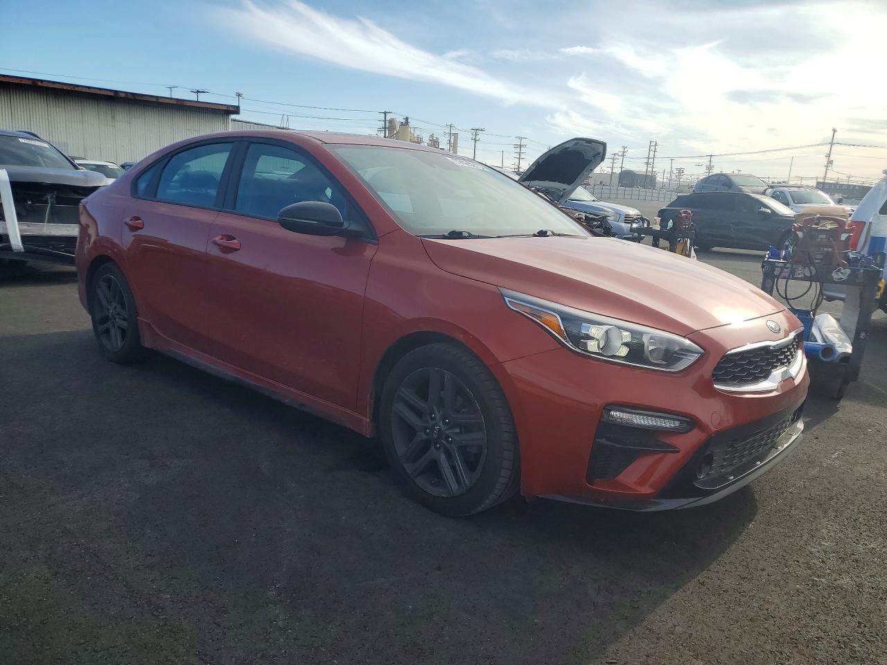 2021 Kia Forte VIN 3KPF34AD4ME389555 photo 4