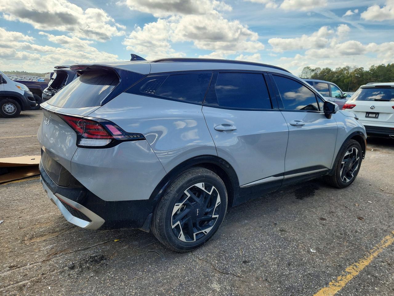2025 Kia Sportage VIN 5XYK53DF5SG270039 photo 3