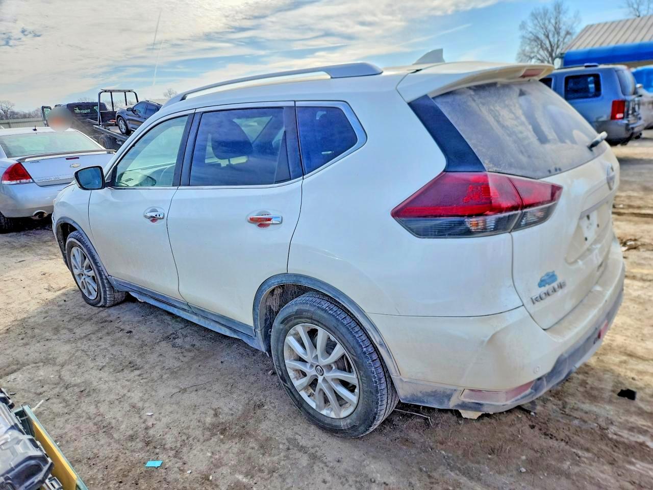 2019 Niss Rogue VIN KNMAT2MV1KP553375 photo 2