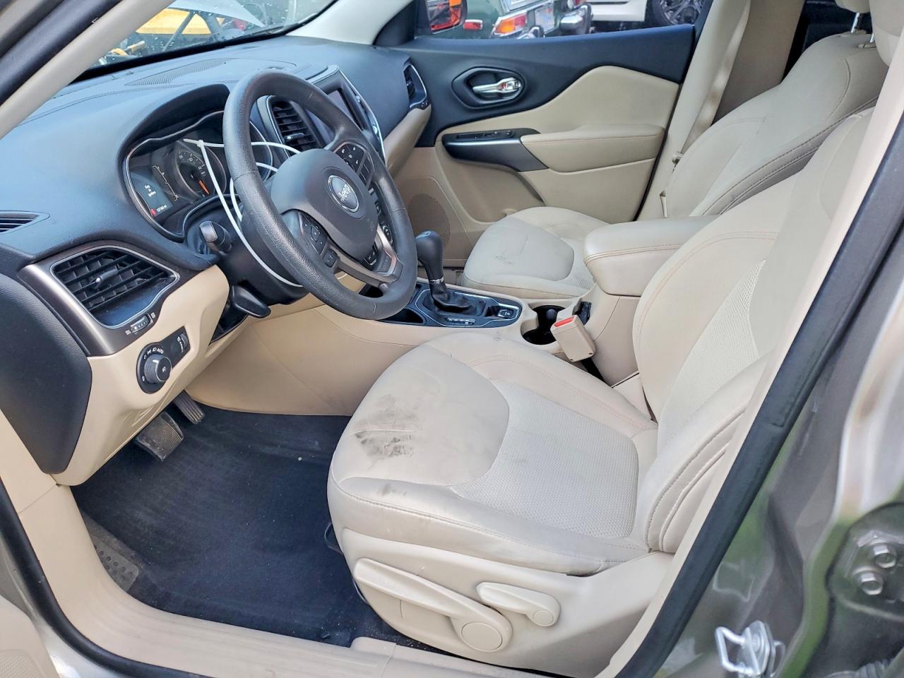 2019 Jeep Grand cher VIN 1C4PJLCX2KD353681 photo 7