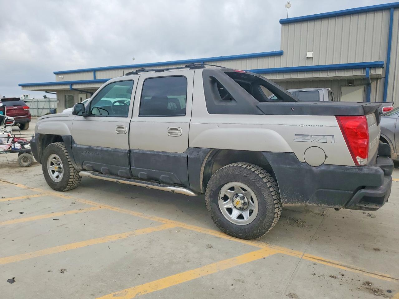 2004 Chevrolet Avalanche VIN 3GNEK12T94G187292 photo 2