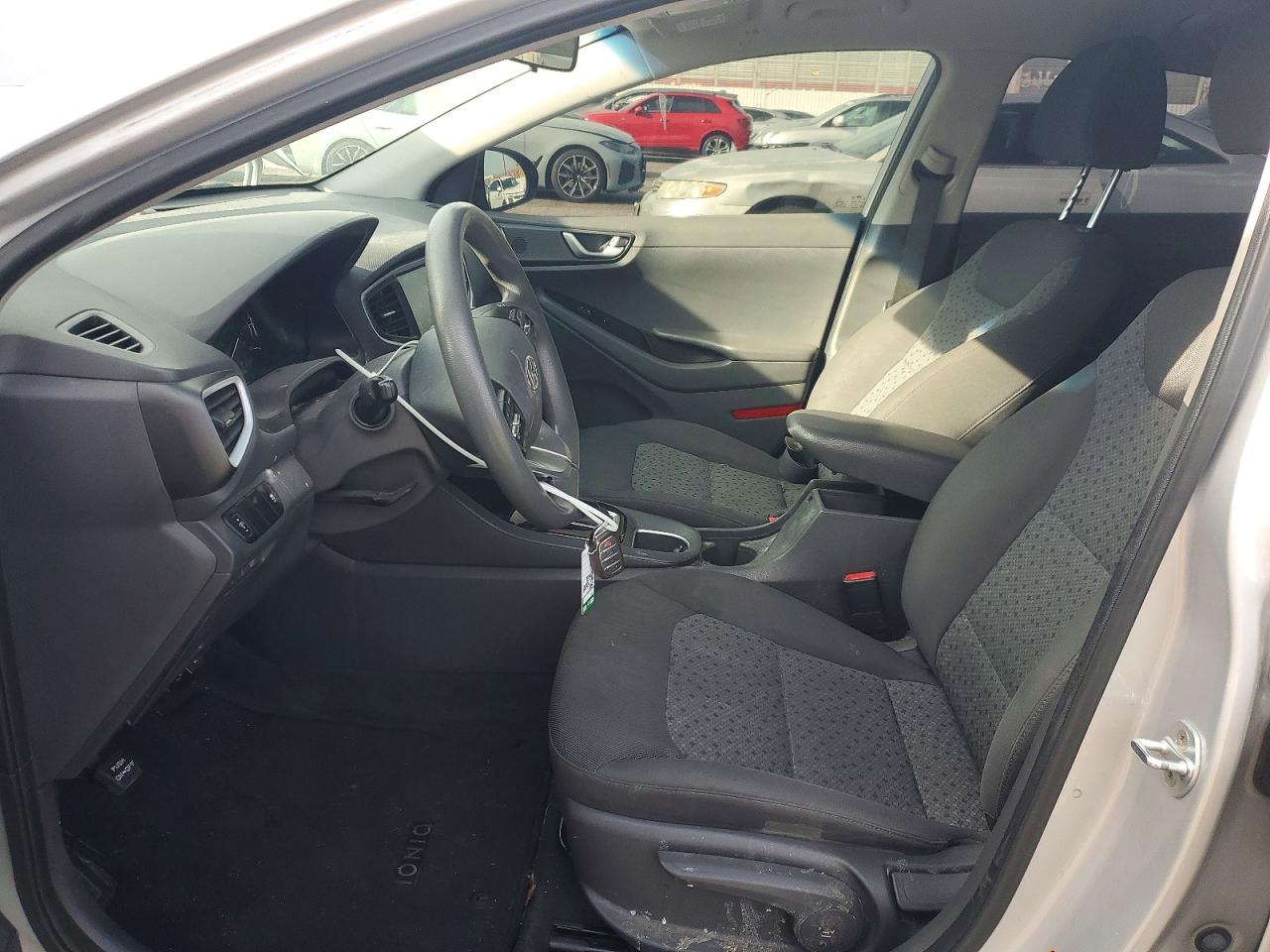 2017 Hyundai Ioniq VIN KMHC65LC8HU049252 photo 7