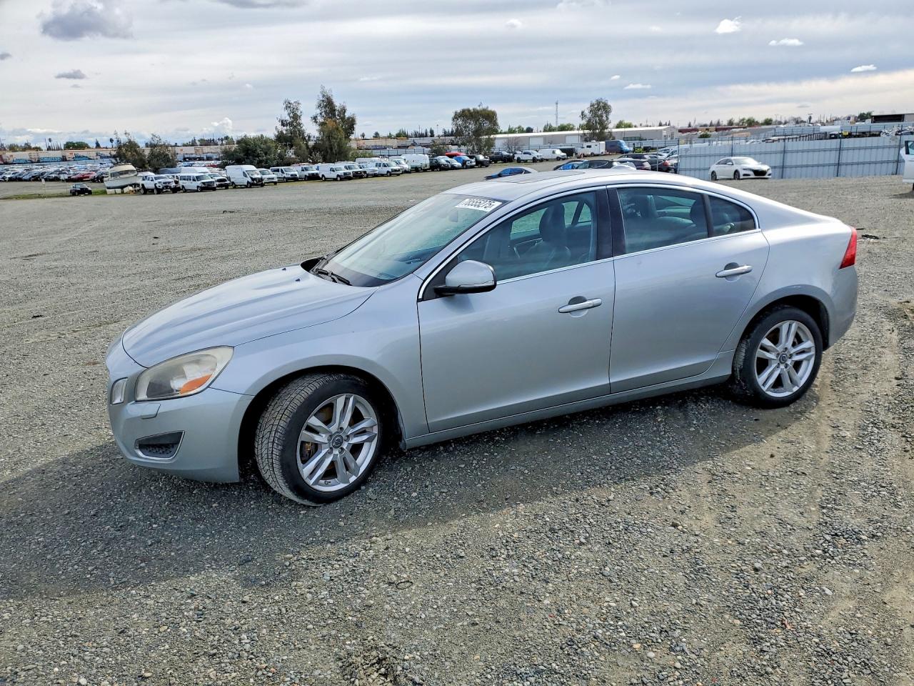 2013 Volvo S60 VIN YV1612FS3D1220500 photo 1