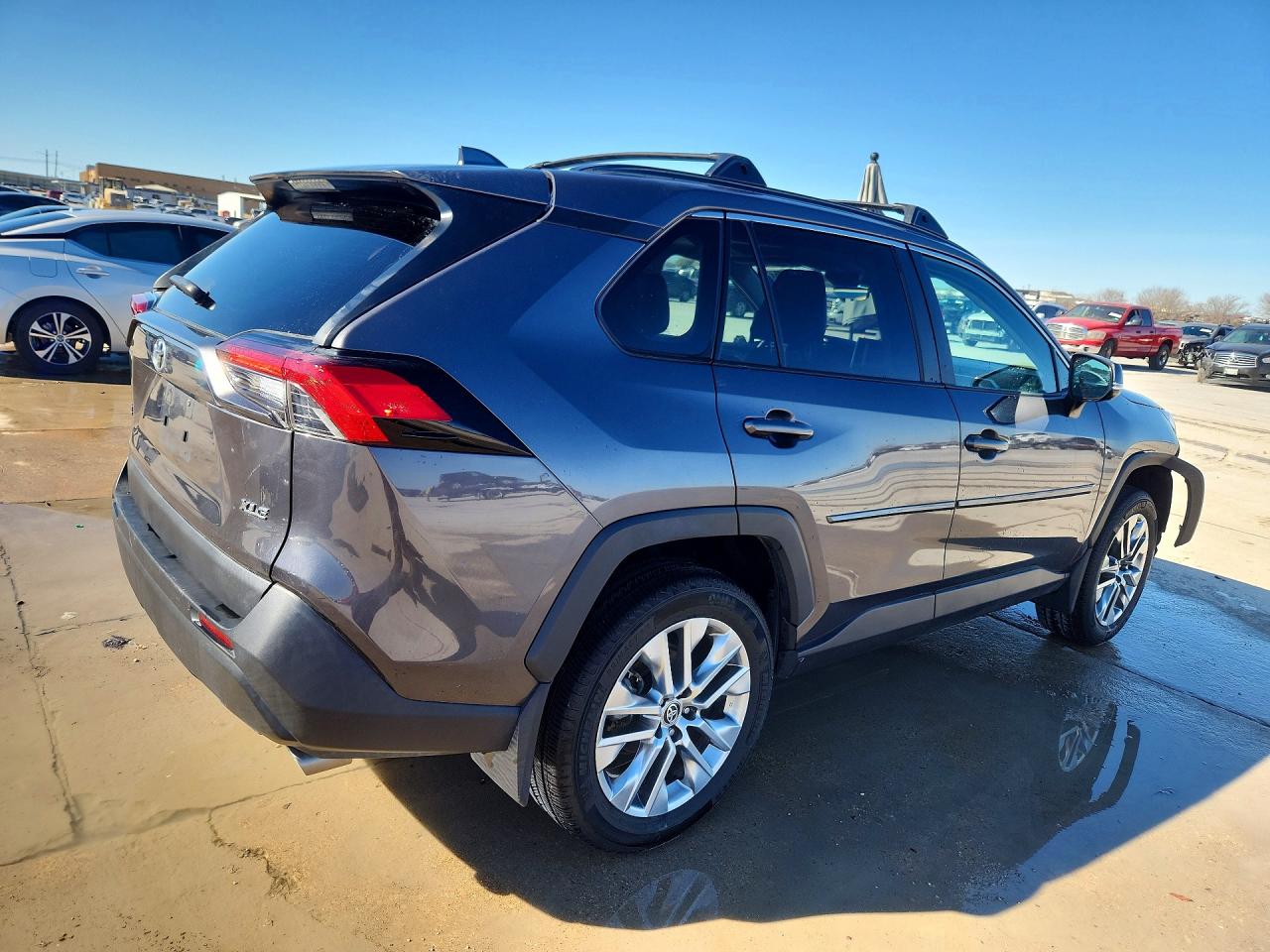 2024 Toyota Rav4 VIN 2T3C1RFV1RW330157 photo 3