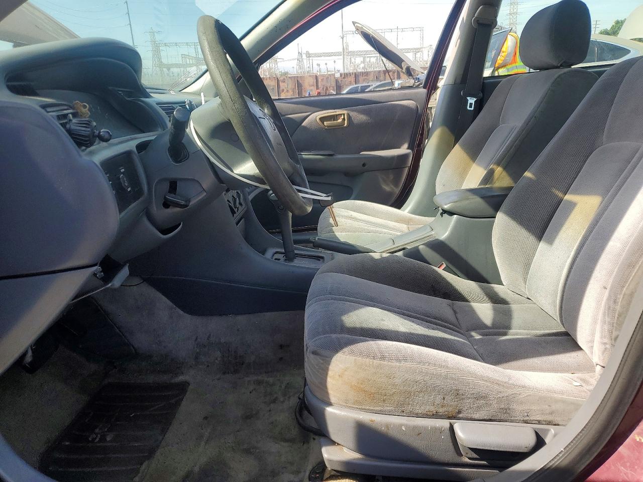1998 Toyota Camry VIN 4T1BG22K0WU373258 photo 7