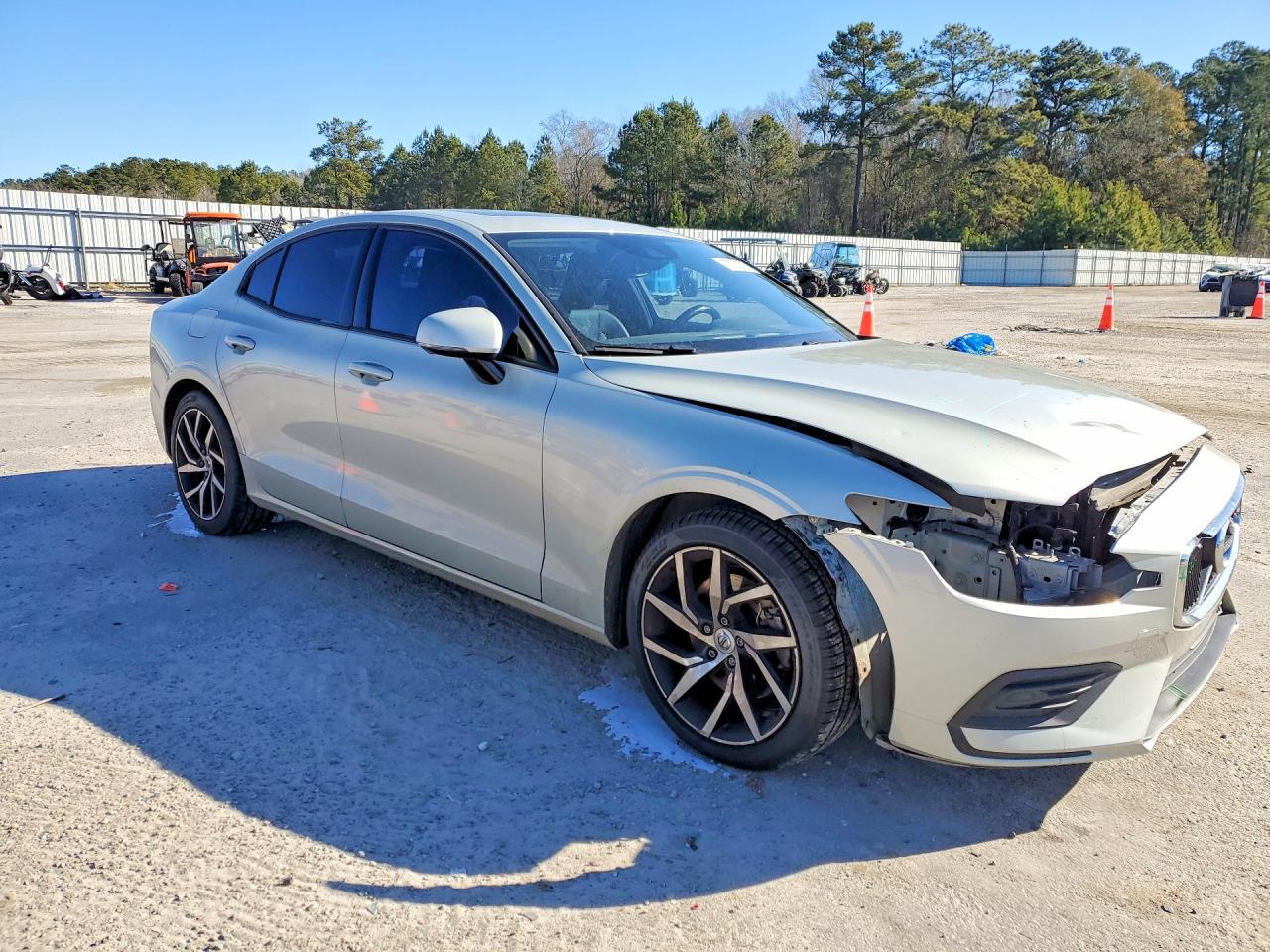 2020 Volv S60 VIN 7JR102FK0LG073195 photo 4
