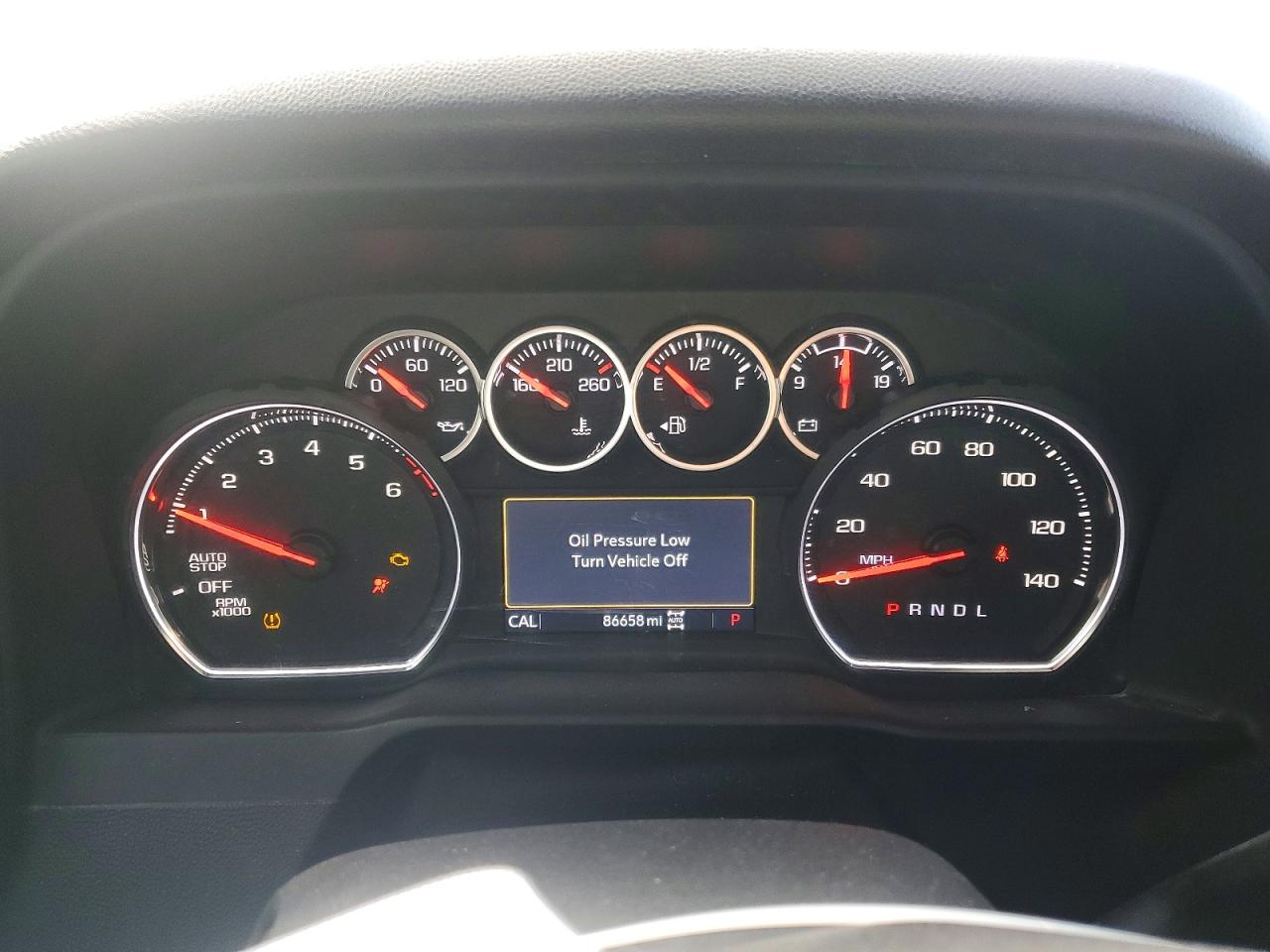 2022 Chev Silverado VIN 1GCUYDEDXNZ153517 photo 9
