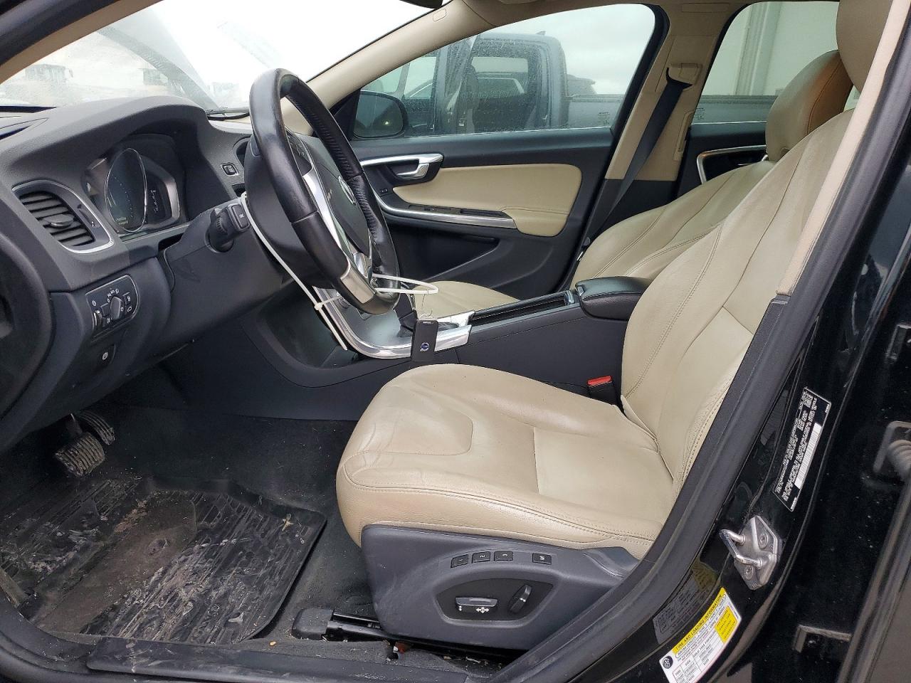 2017 Volvo V60 VIN YV140MEK0H1331468 photo 7