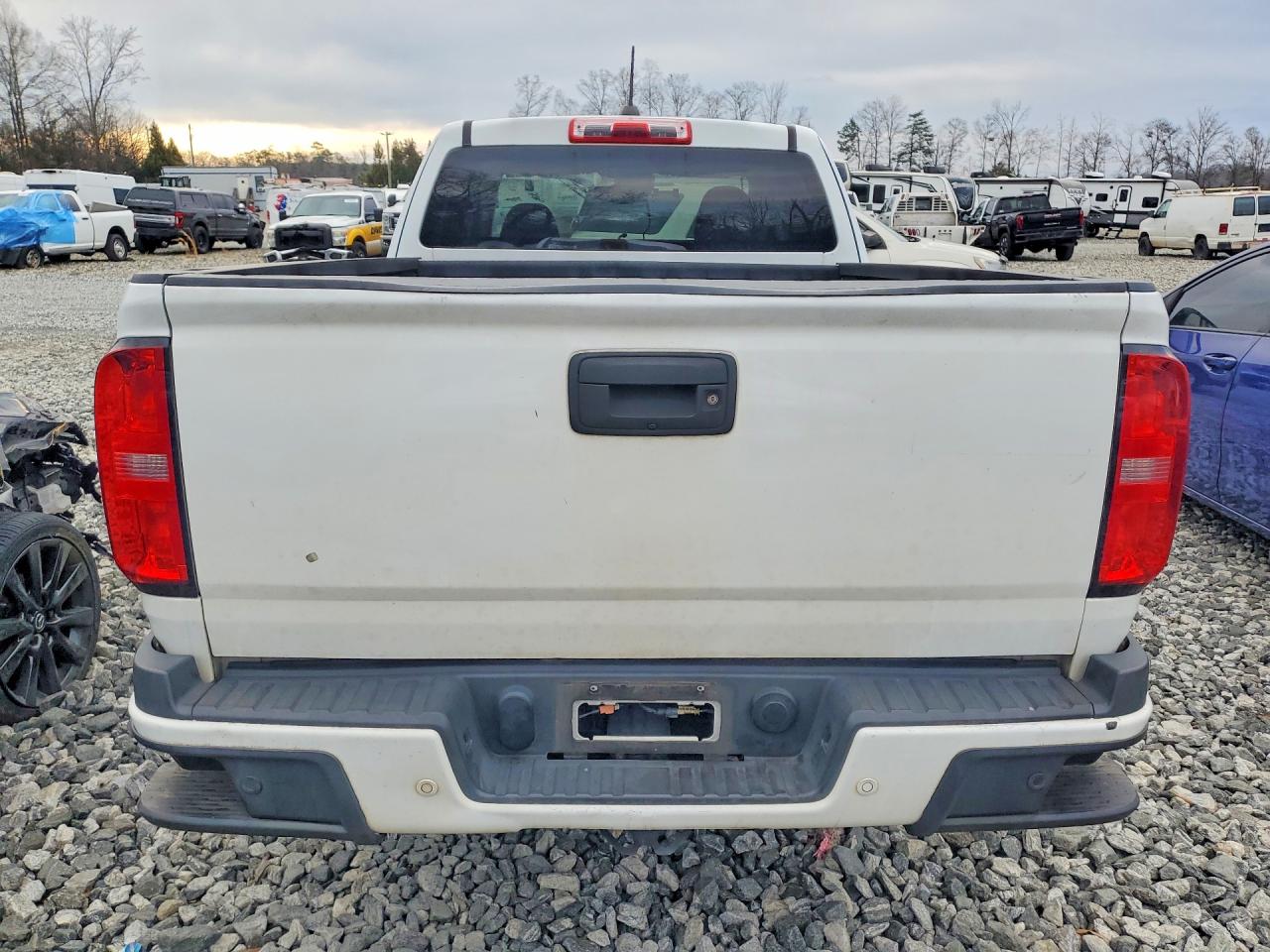 2020 Chevy Colorado VIN 1GCHSCEAXL1228635 photo 6