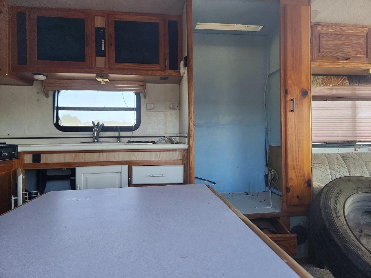 1994 NATIONAL RV VIN 4CDR59M24R2304005 photo 5