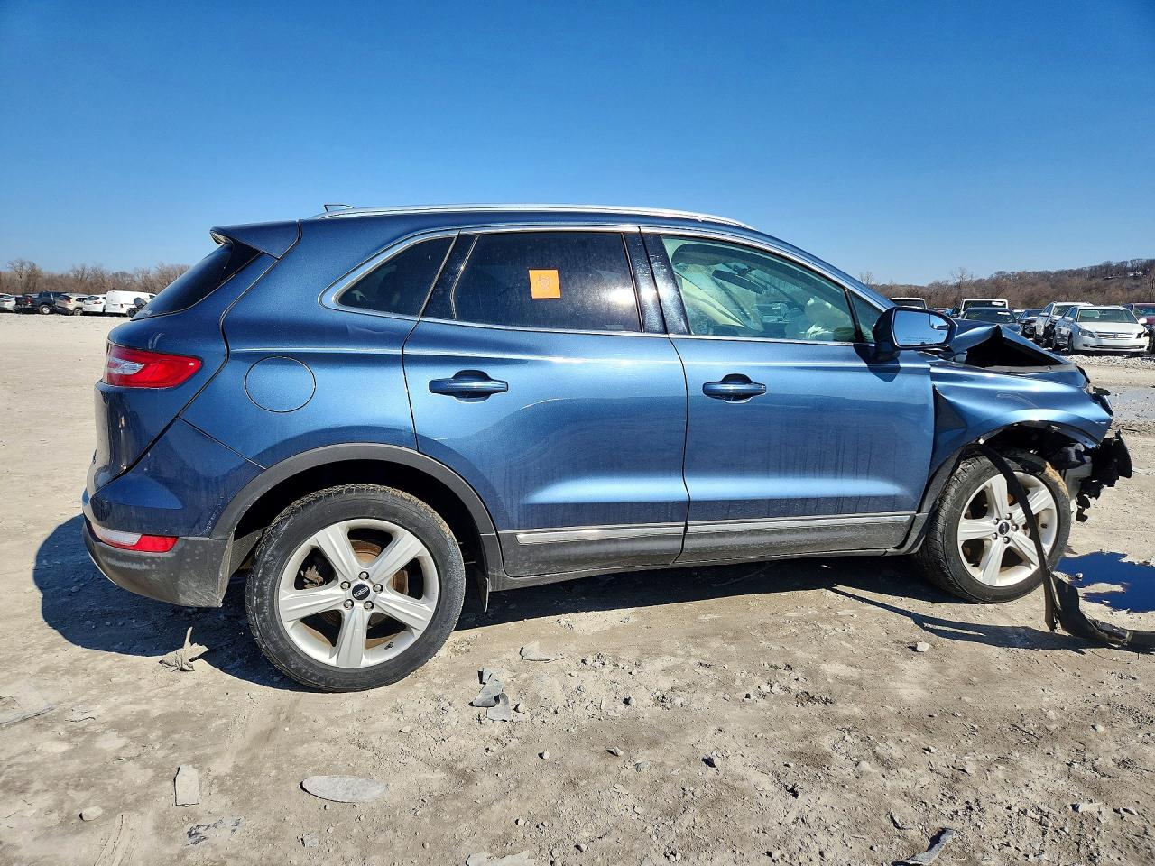 2018 Lincoln Mkc VIN 5LMCJ1D90JUL23265 photo 3