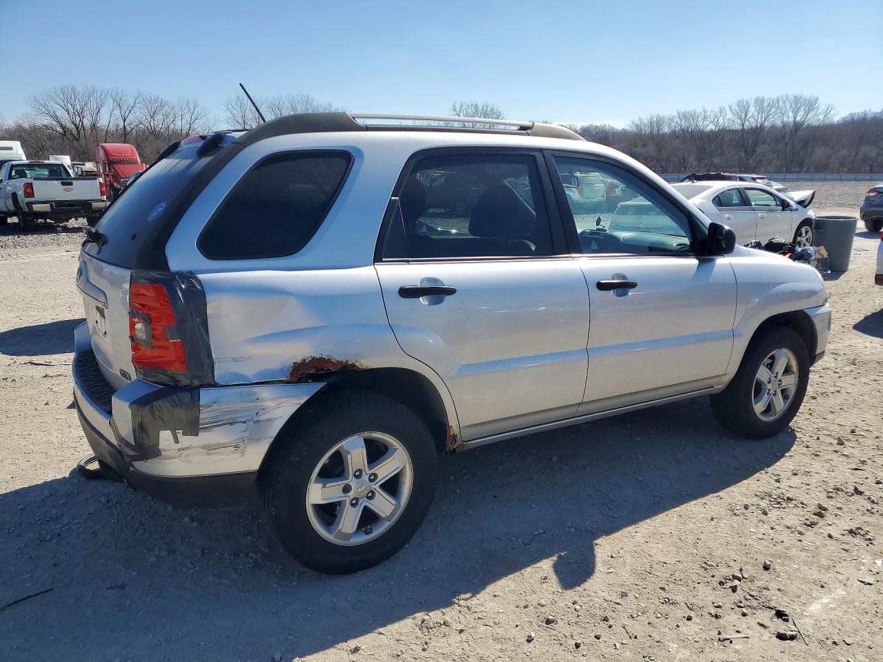 2010 Kia Sportage VIN KNDKGCA39A7702244 photo 3
