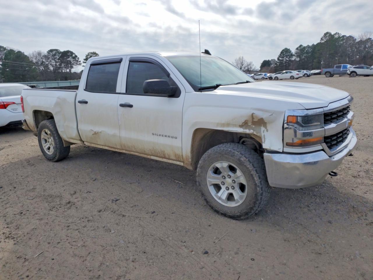 2017 CHEVROLET All models VIN 3GCUKNEC1HG397673 photo 4