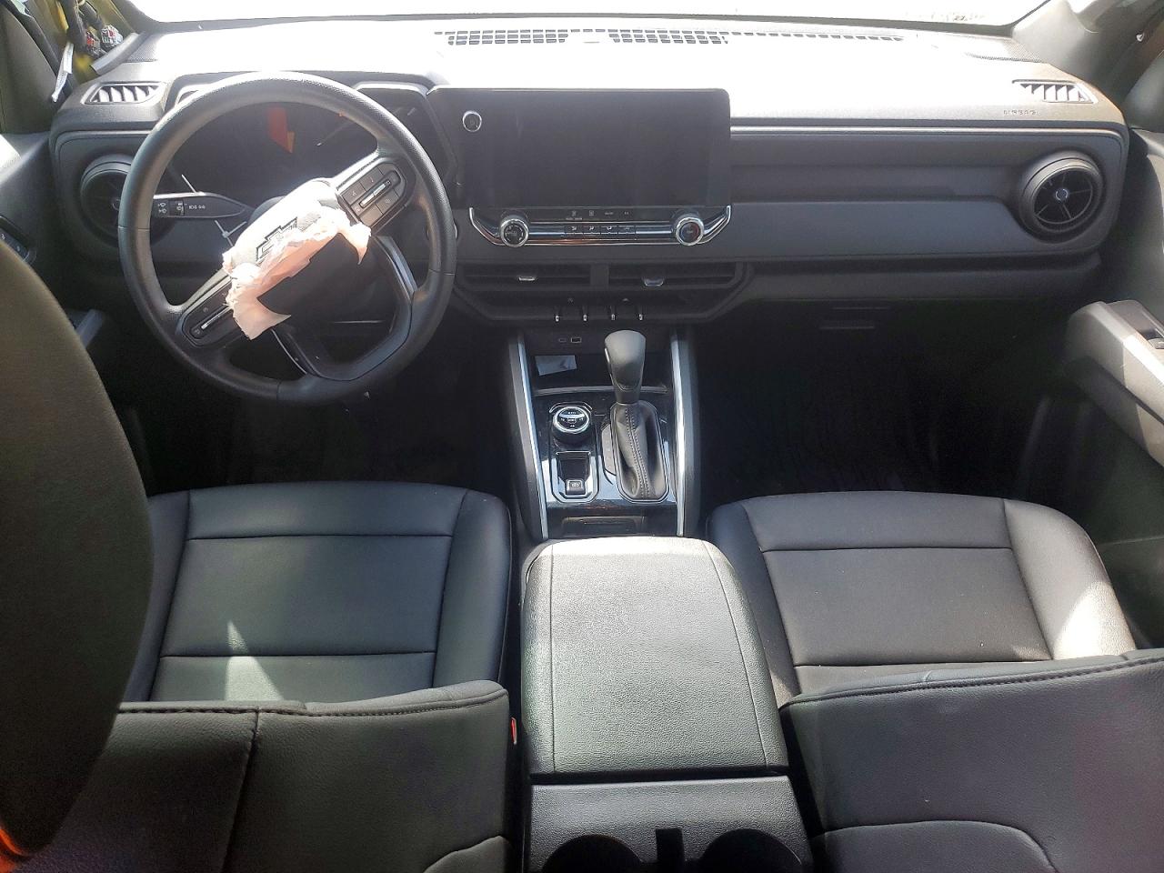 2023 Chevrolet Colorado t VIN 1GCPTEEK6P1153855 photo 8