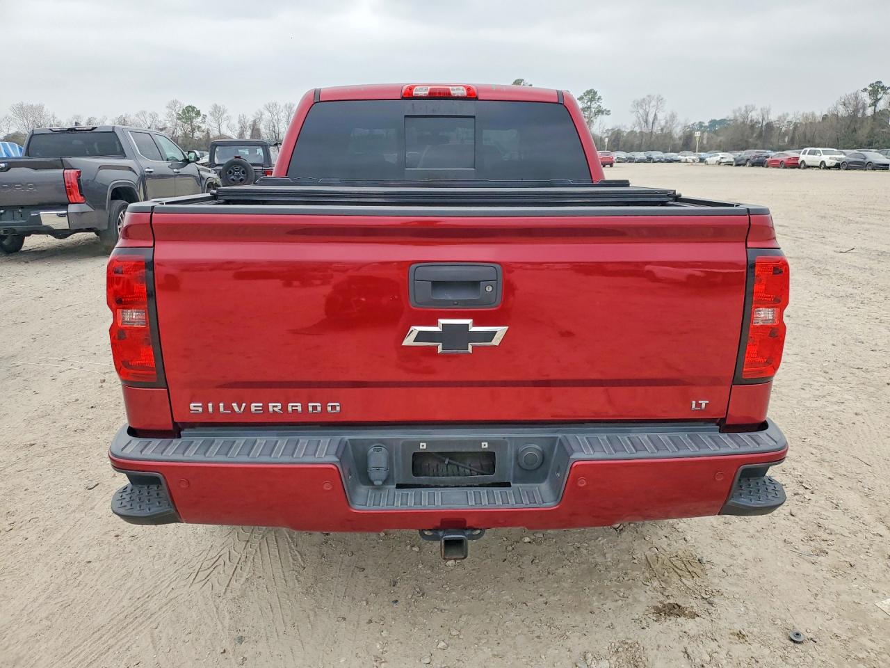 2018 Chevrolet All models VIN 3GCUKREC4JG545845 photo 6