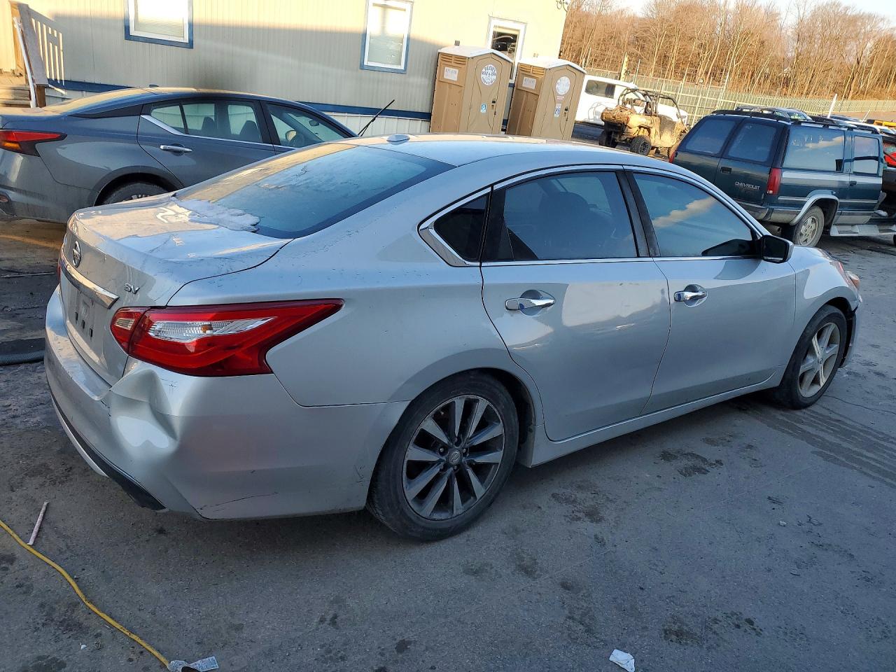 2017 Nissan Altima VIN 1N4AL3AP0HC156497 photo 3
