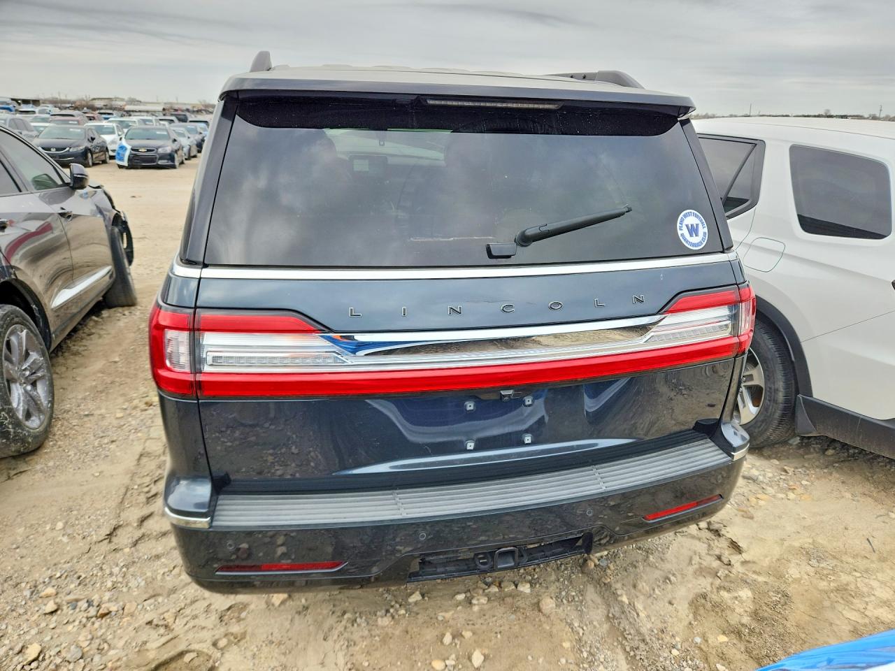 2021 LINCOLN Navigator VIN 5LMJJ2TT1MEL15636 photo 6