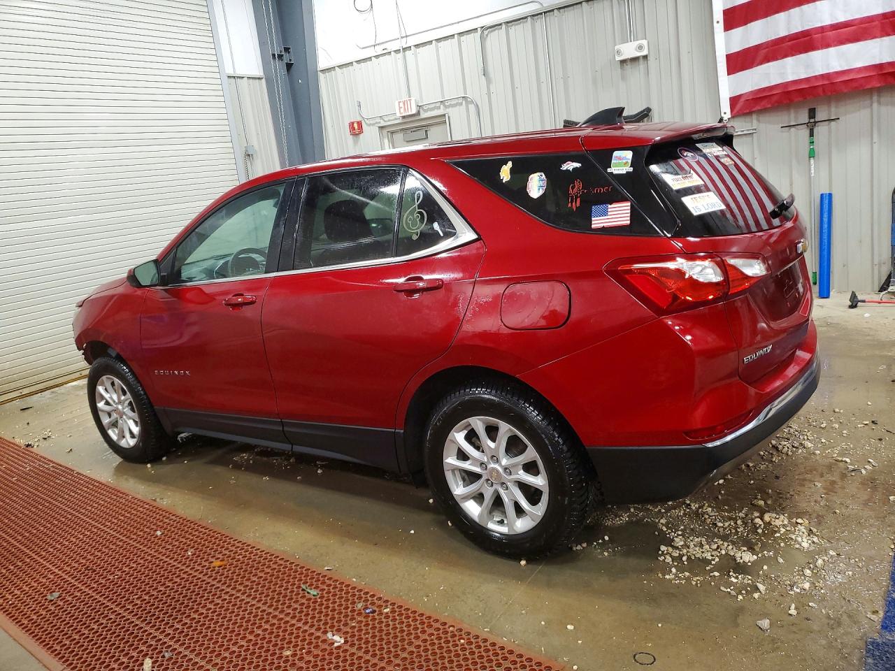 2018 Chevrolet Equinox VIN 3GNAXSEV9JS569544 photo 2