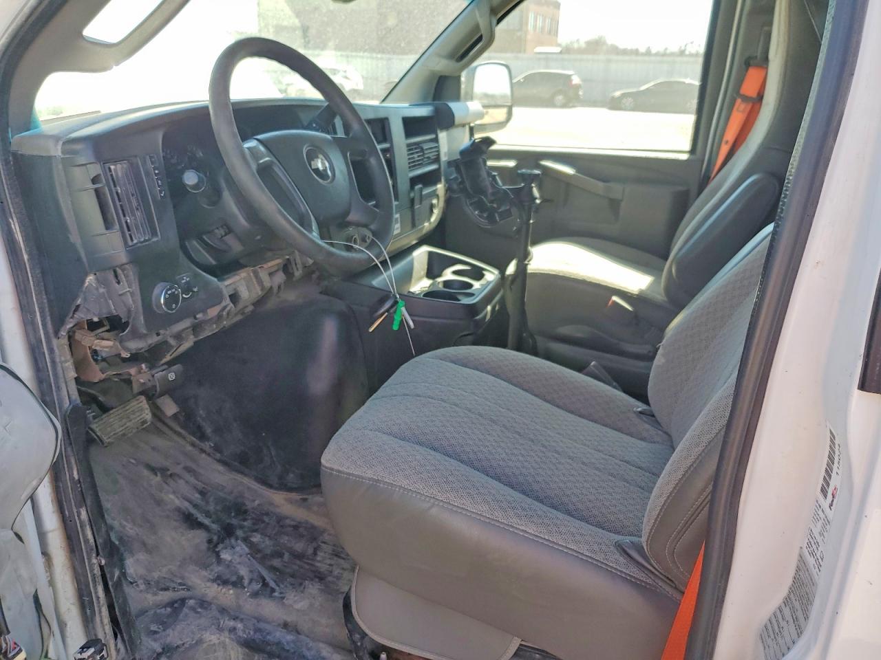 2017 CHEVROLET Express g2 VIN 1GCWGAF13H1325386 photo 7