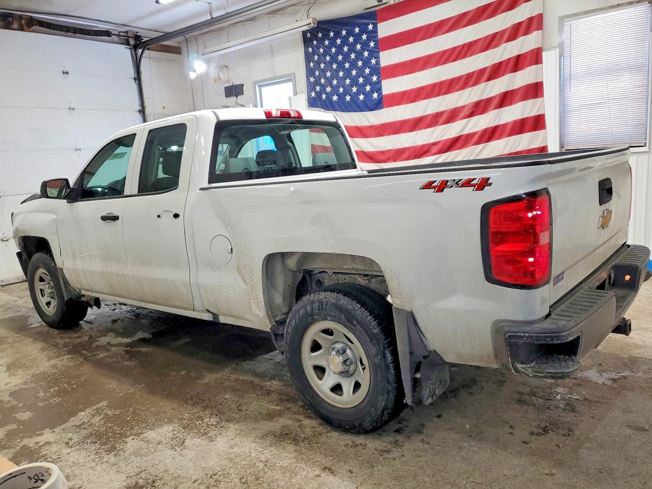 2019 Chevrolet All models VIN 2GCVKNEC7K1167799 photo 2