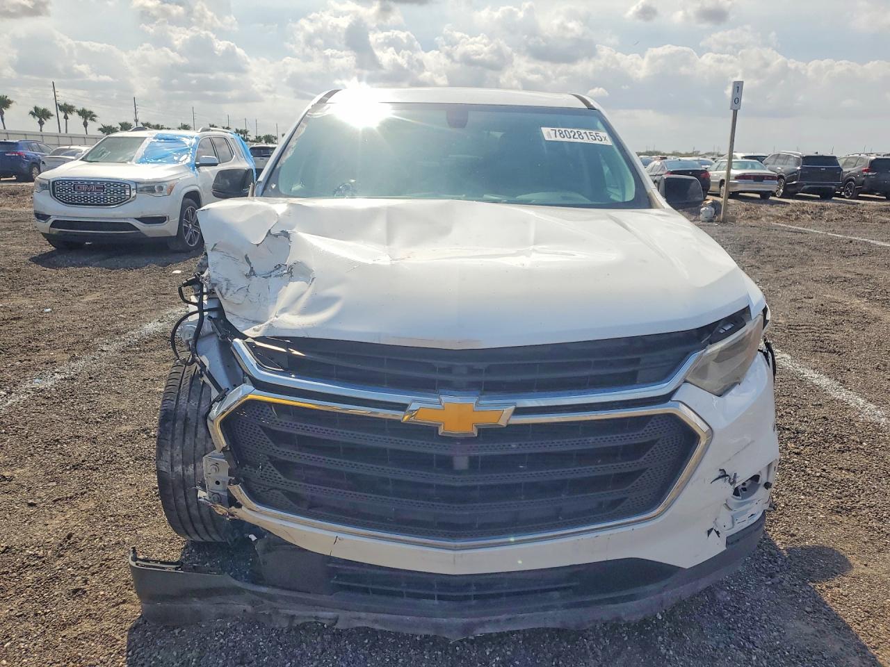 2018 Chevrolet Traverse VIN 1GNERFKW4JJ107636 photo 5