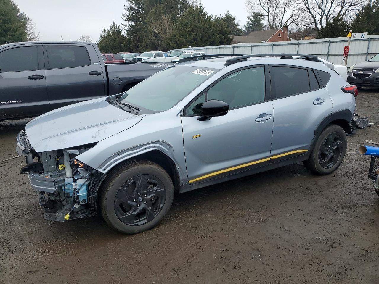 2024 Subaru Crosstrek VIN 4S4GUHF62R3811917 photo 1