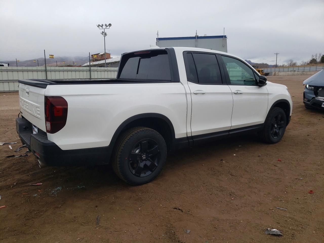 2026 Honda Ridgeline VIN 5FPYK3F84TB008627 photo 3