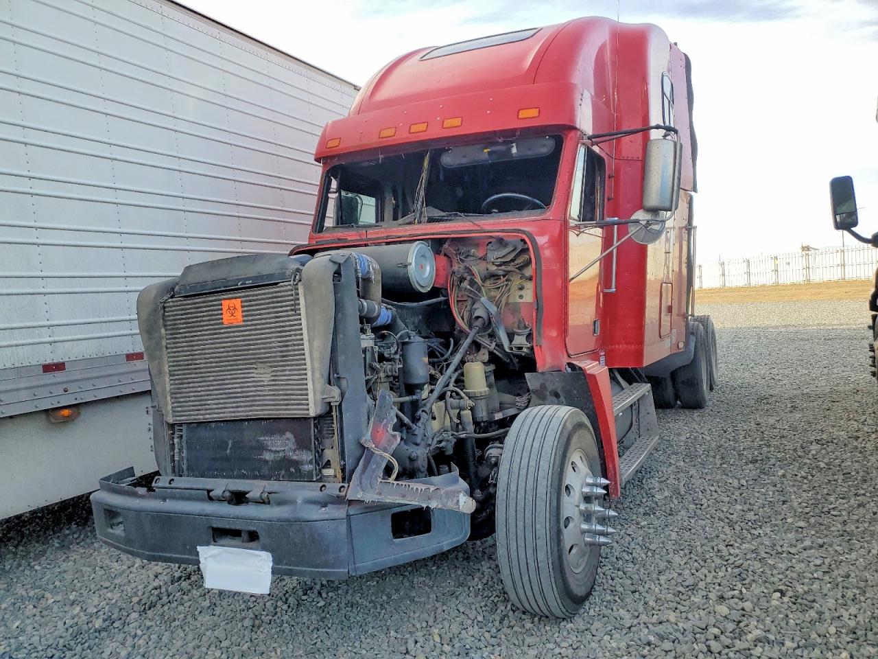 1999 FREIGHTLINER All other VIN 1FUYDDYB8XPA36388 photo 2