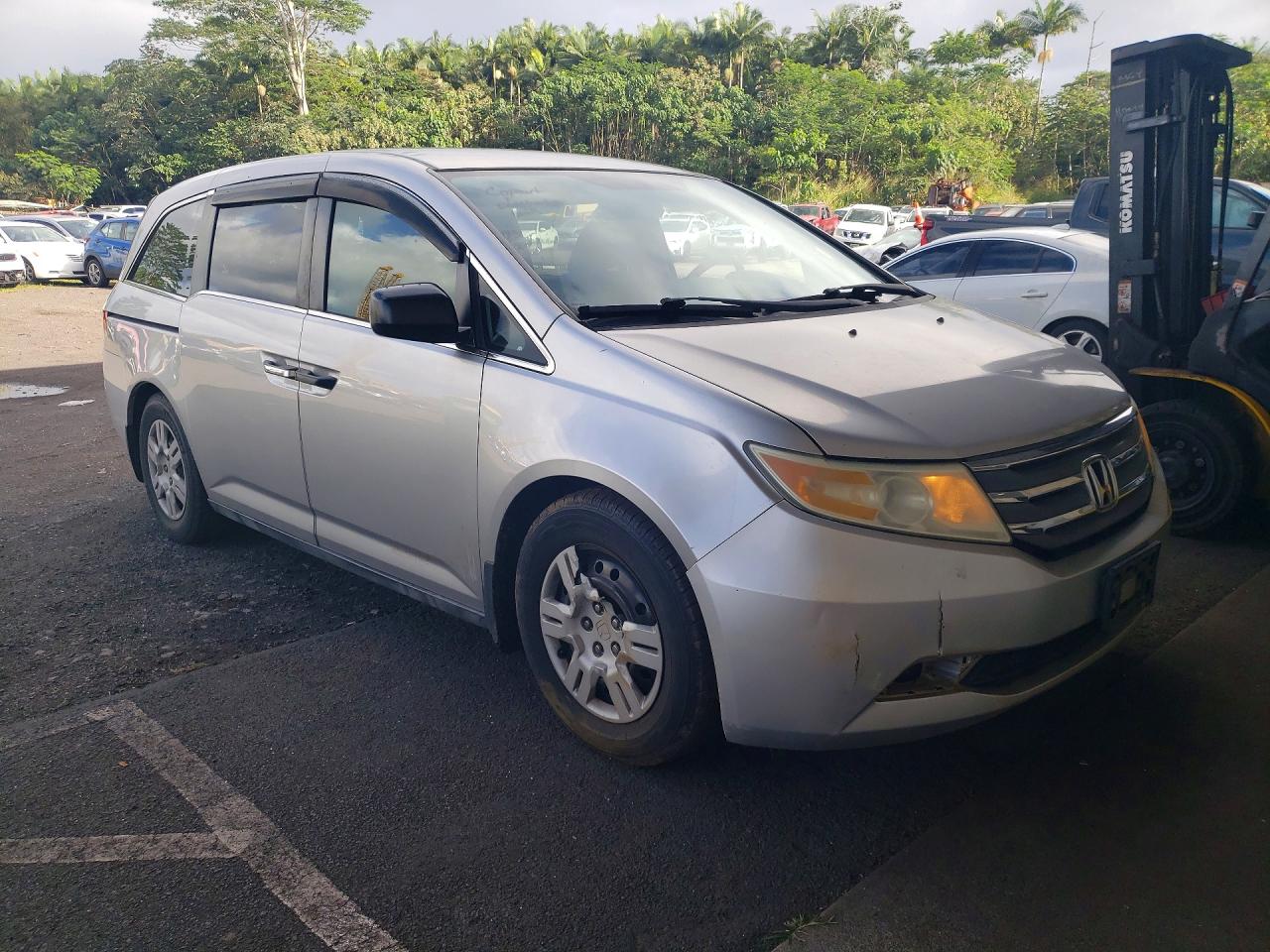 2013 Honda All models VIN 5FNRL5H24DB055656 photo 4
