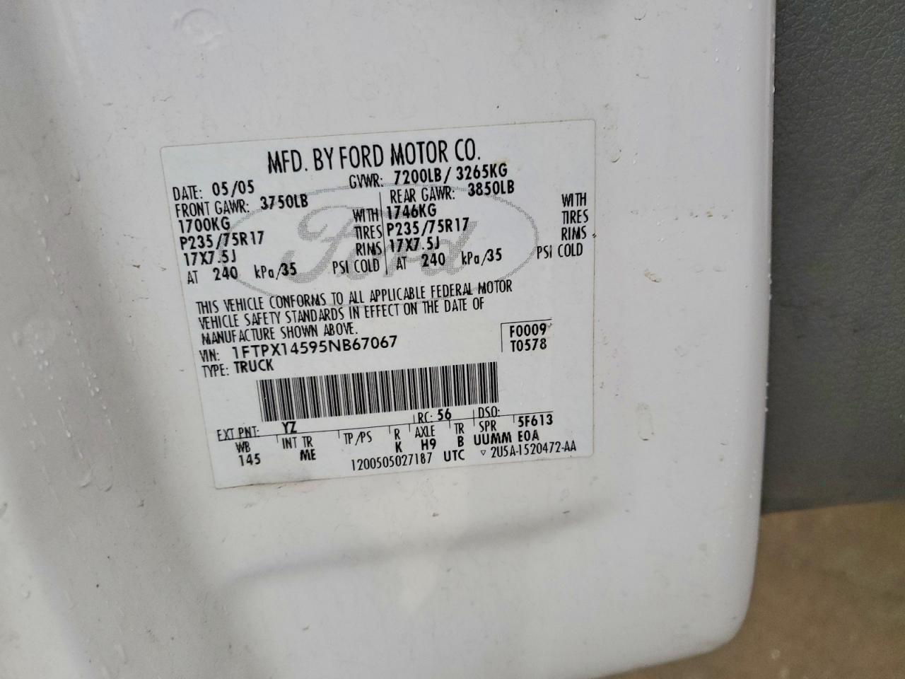 2005 Ford F150 VIN 1FTPX14595NB67067 photo 12