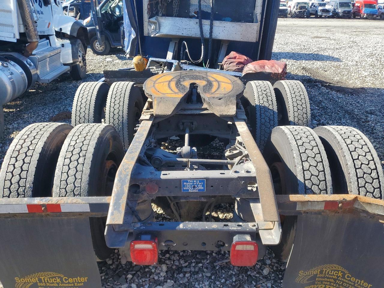 1995 KENWORTH All models VIN 1XKADB9XXSS680733 photo 9