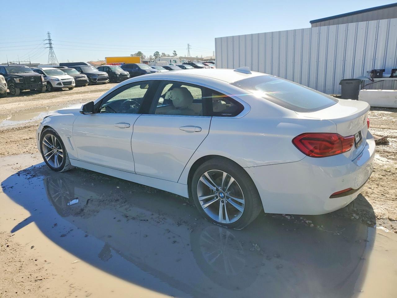 2019 BMW 4 series VIN WBA4J1C58KBM17432 photo 2