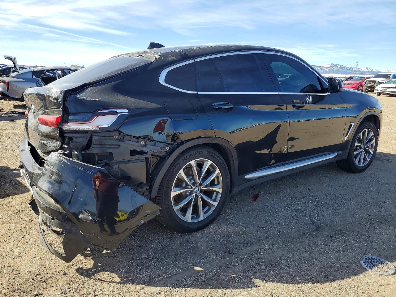 2019 BMW X4 VIN 5UXUJ3C50KLG56807 photo 3