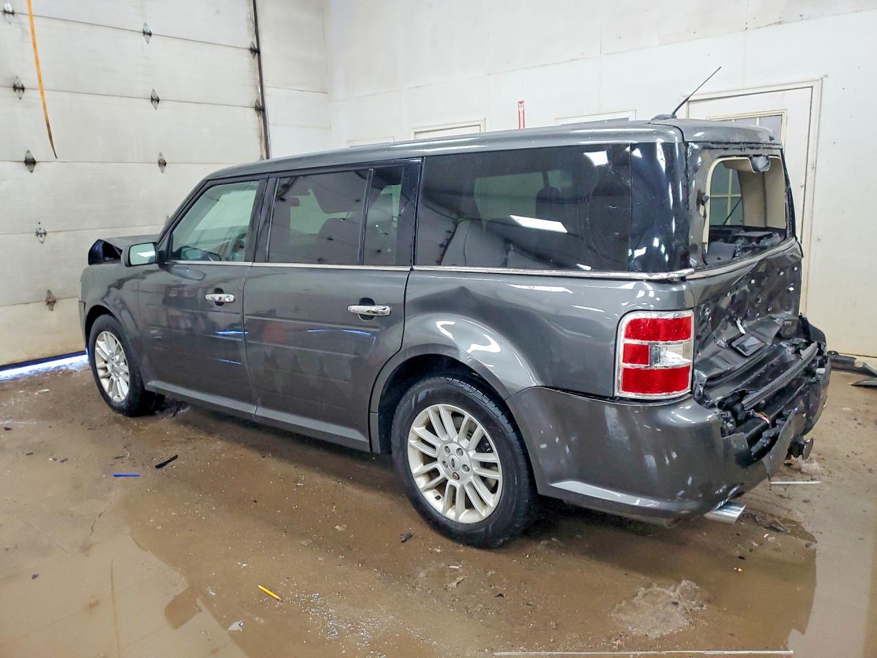 2018 Ford Flex VIN 2FMHK6C84JBA21513 photo 2